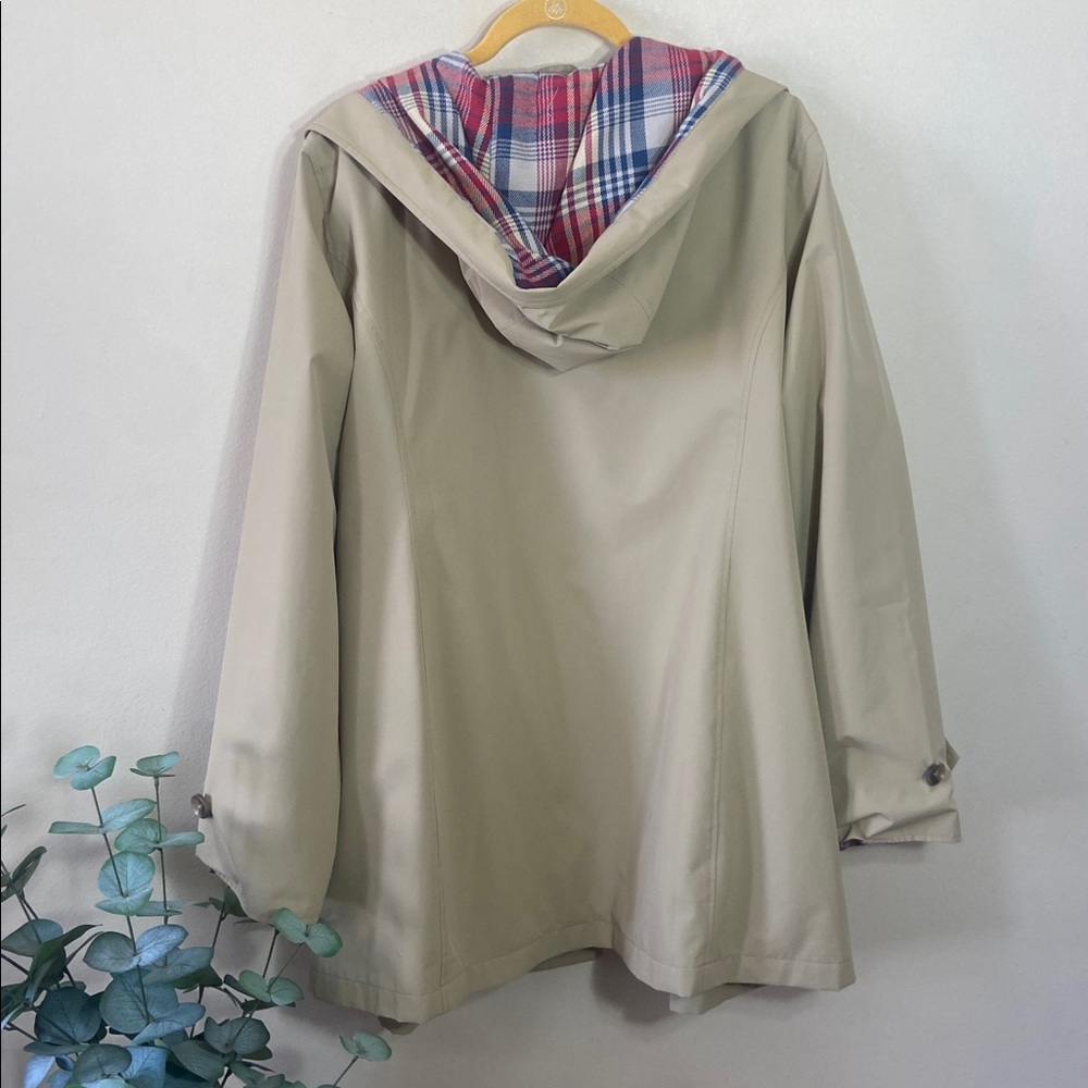 L.L. Bean Tan Rain Jacket Plaid Lined Button Coat Lightweight Women’s Large - Picture 6 of 6